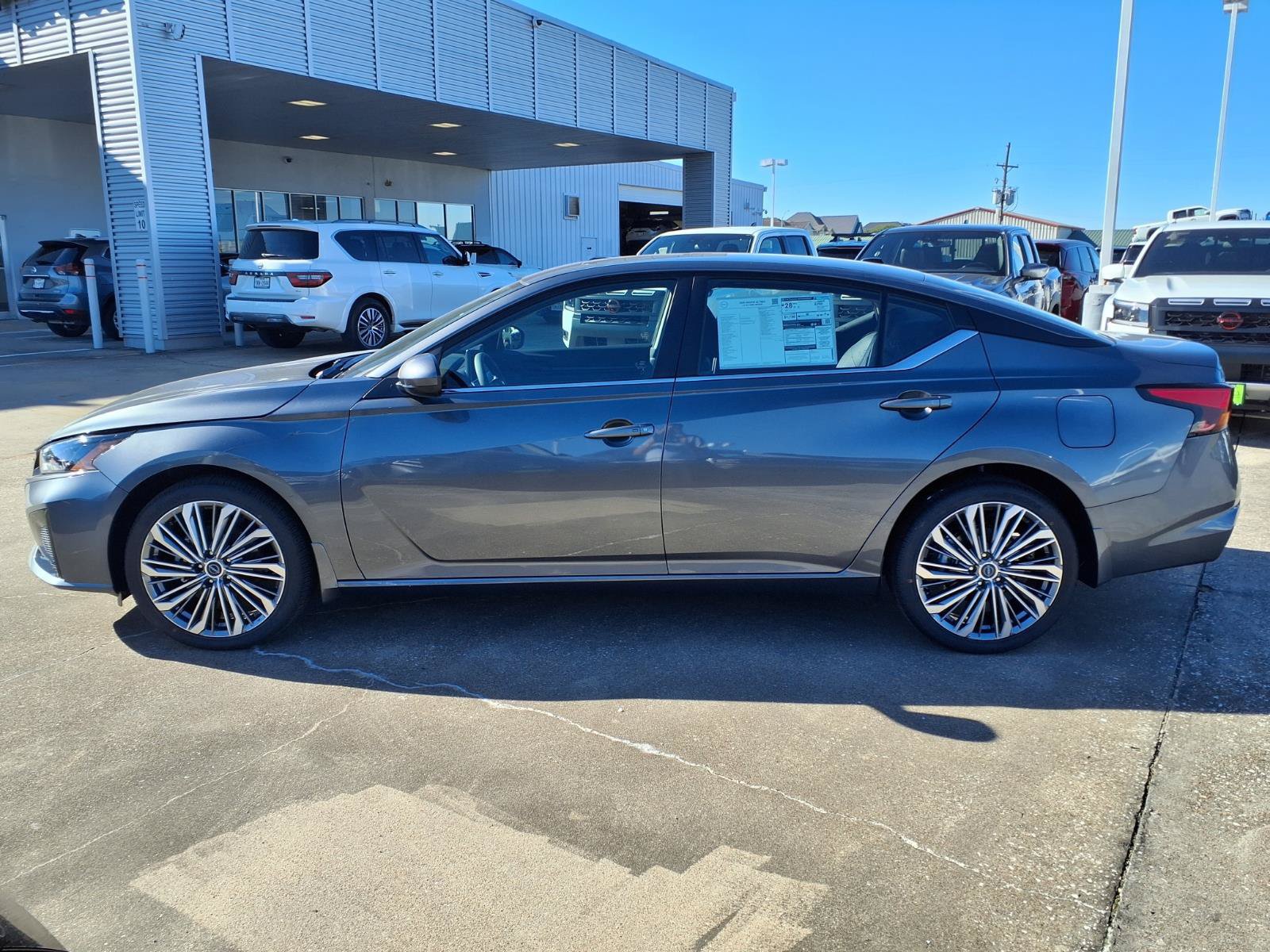 New 2026 Nissan Altima 2.5 SV w/ SV Premium Package AWD/4WD image 8