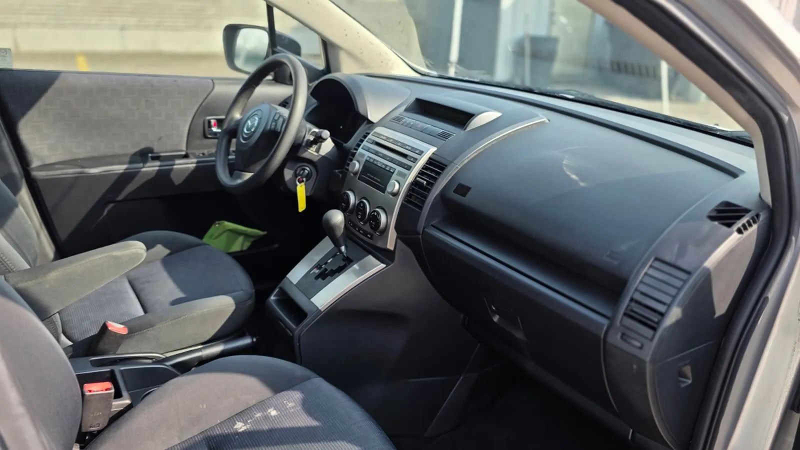 Used 2009 MAZDA MAZDA5 Sport FWD image 13
