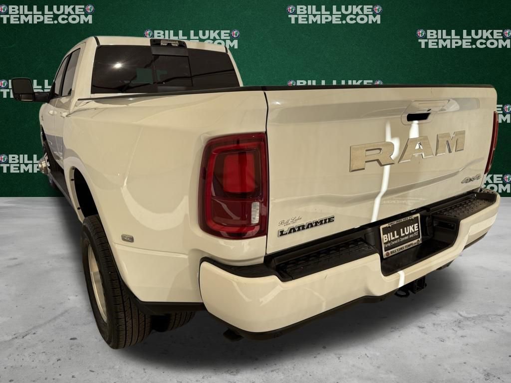 Used 2025 RAM 3500 Laramie AWD/4WD image 9