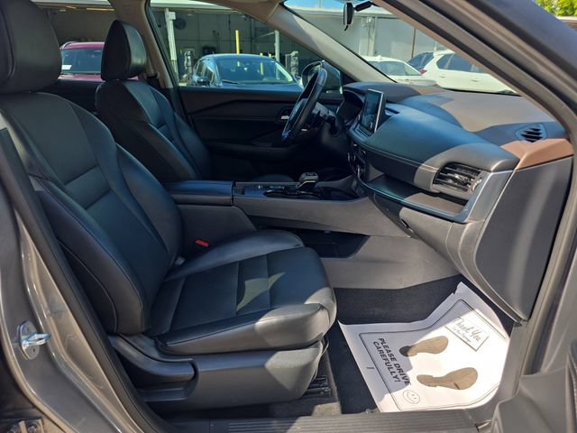Used 2023 Nissan Rogue SV w/ SV Premium B Package FWD image 41