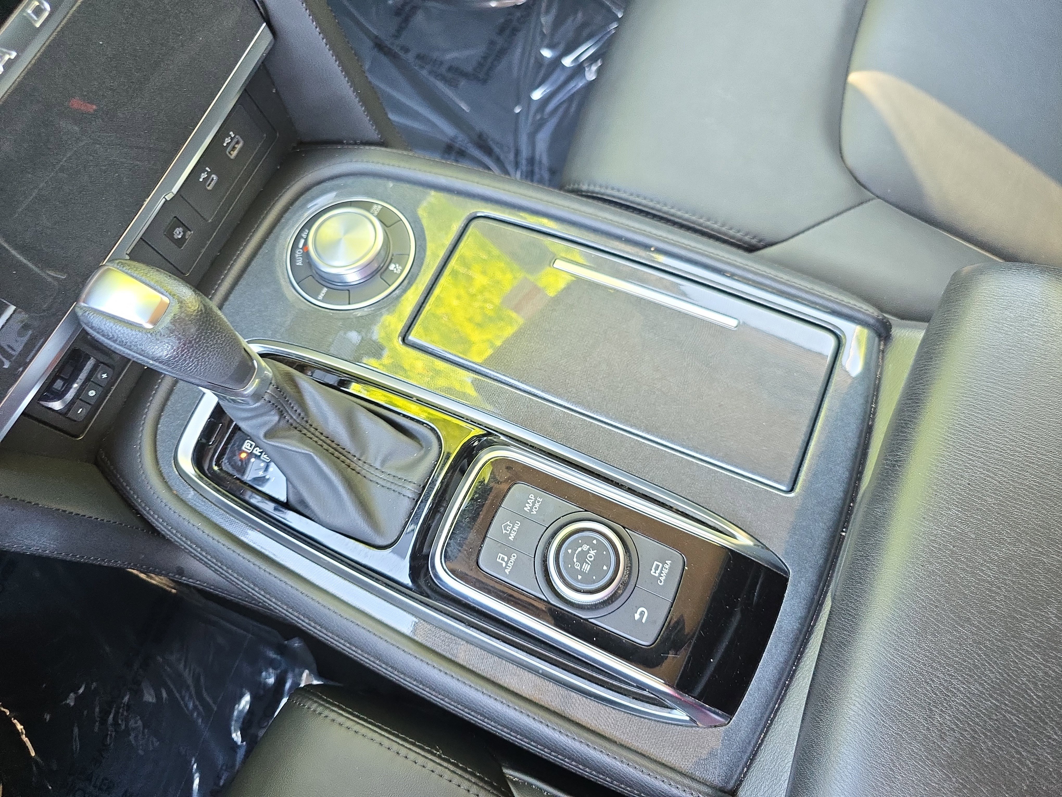 Used 2024 Nissan Armada SV AWD/4WD image 22