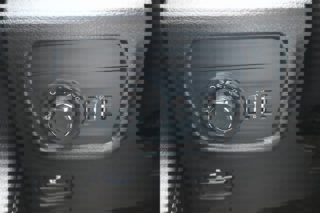 Used 2022 Jeep Grand Cherokee L Laredo image 41