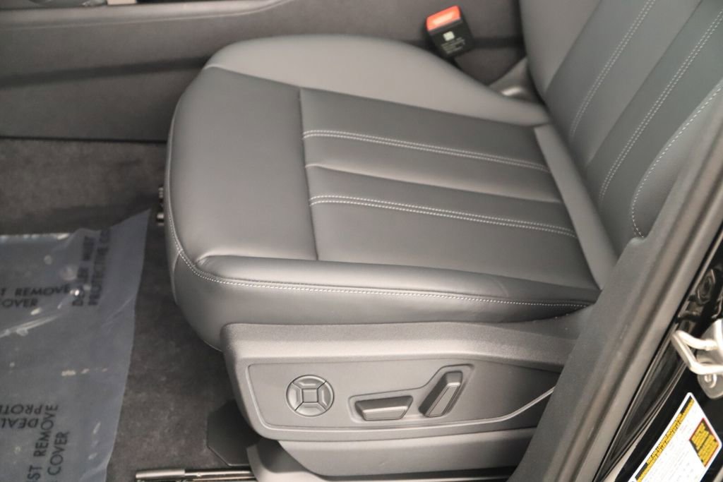 New 2025 Audi Q5 Premium AWD/4WD image 24