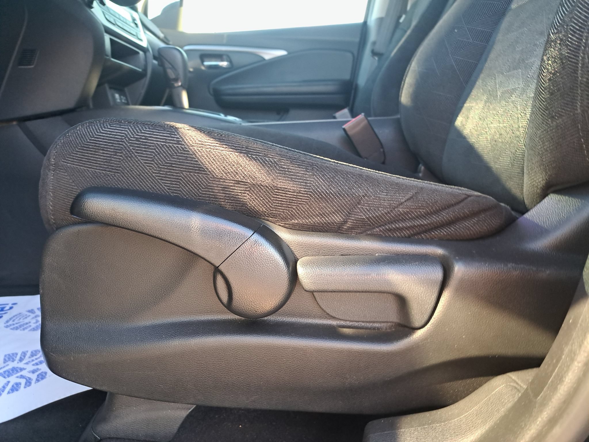 Used 2020 Honda Pilot LX image 27