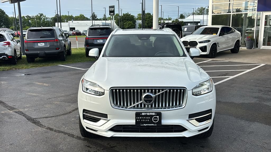 Certified 2025 Volvo XC90 T8 Plus w/ Protection Package AWD/4WD image 5
