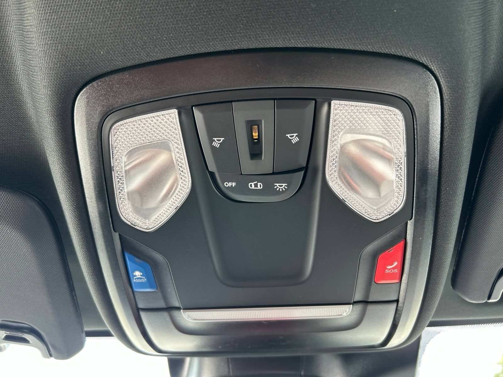 New 2026 RAM 5500 Tradesman w/ Chrome Appearance Group AWD/4WD image 33