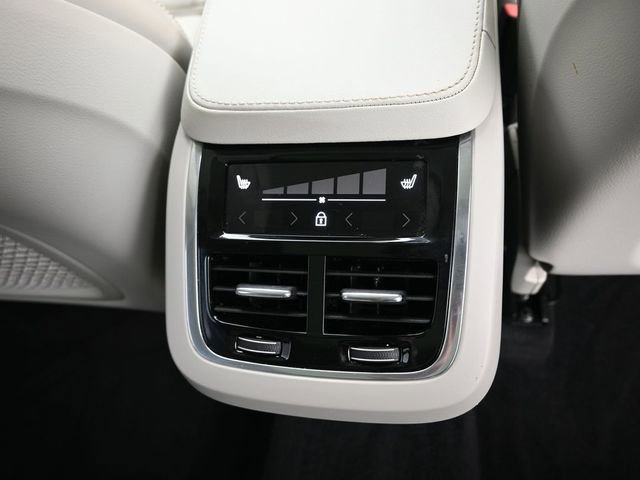 Used 2023 Volvo XC90 B6 Ultimate w/ Protection Package Premier AWD/4WD image 36
