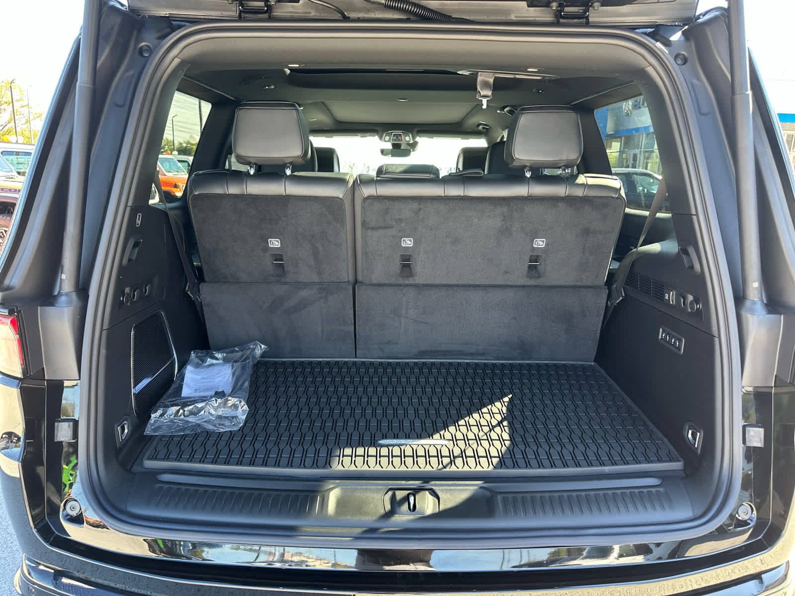New 2025 Jeep Wagoneer Series II AWD/4WD image 9