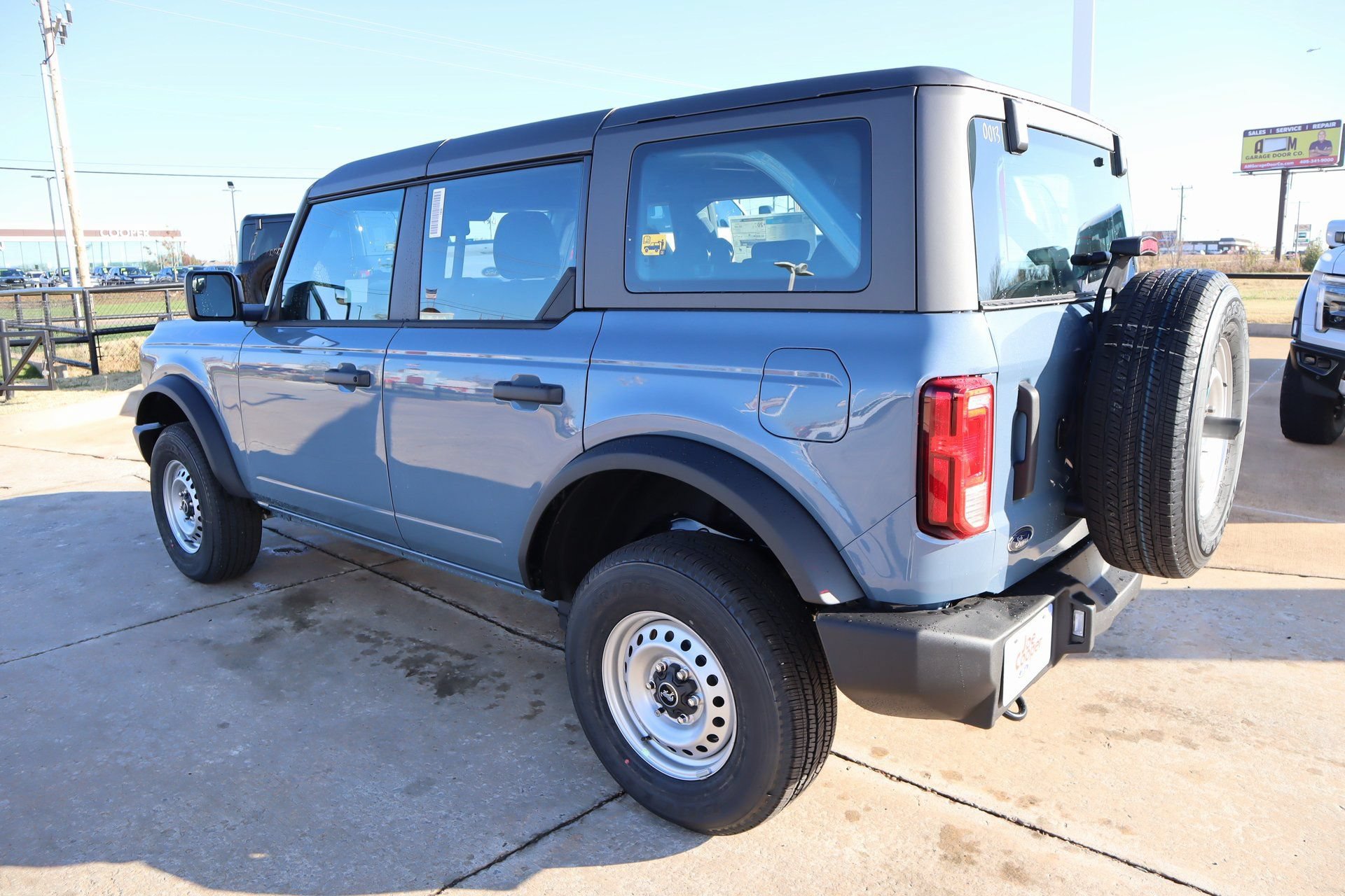 New 2025 Ford Bronco 4-Door AWD/4WD image 22