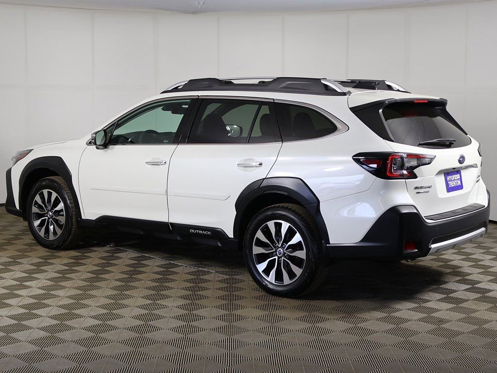 Used 2024 Subaru Outback Touring XT AWD/4WD image 11