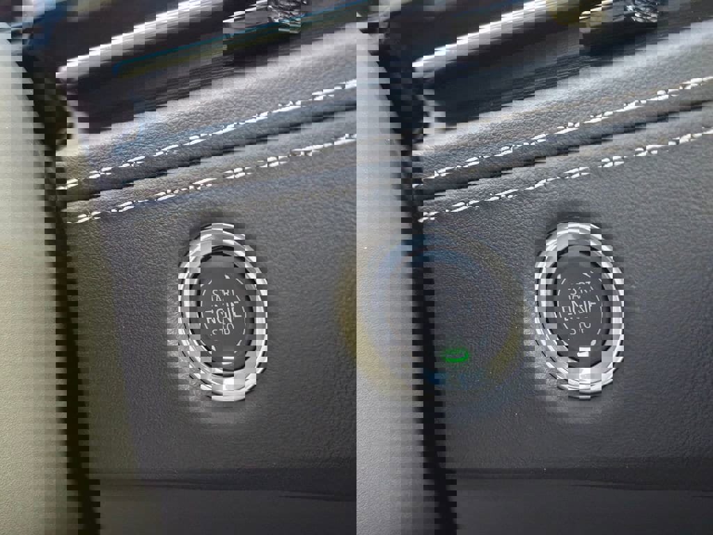 New 2026 Cadillac Escalade Luxury w/ LPO, Floor Liner Package image 25