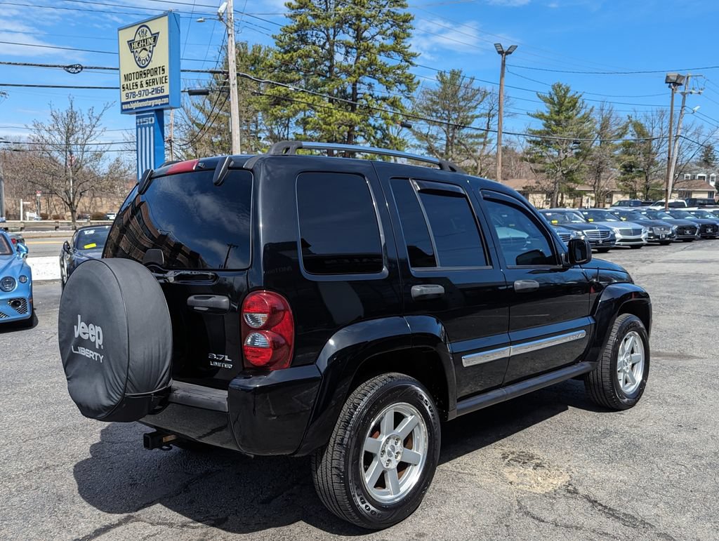 Used 2005 Jeep Liberty Limited AWD/4WD image 7