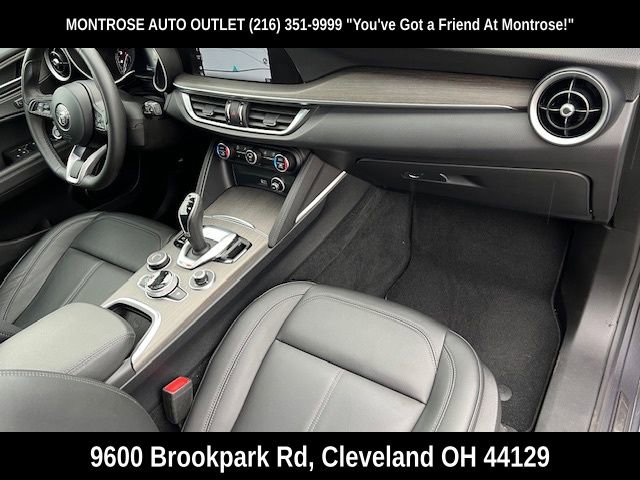 Used 2023 Alfa Romeo Stelvio Ti w/ Active Assist Plus Package image 17