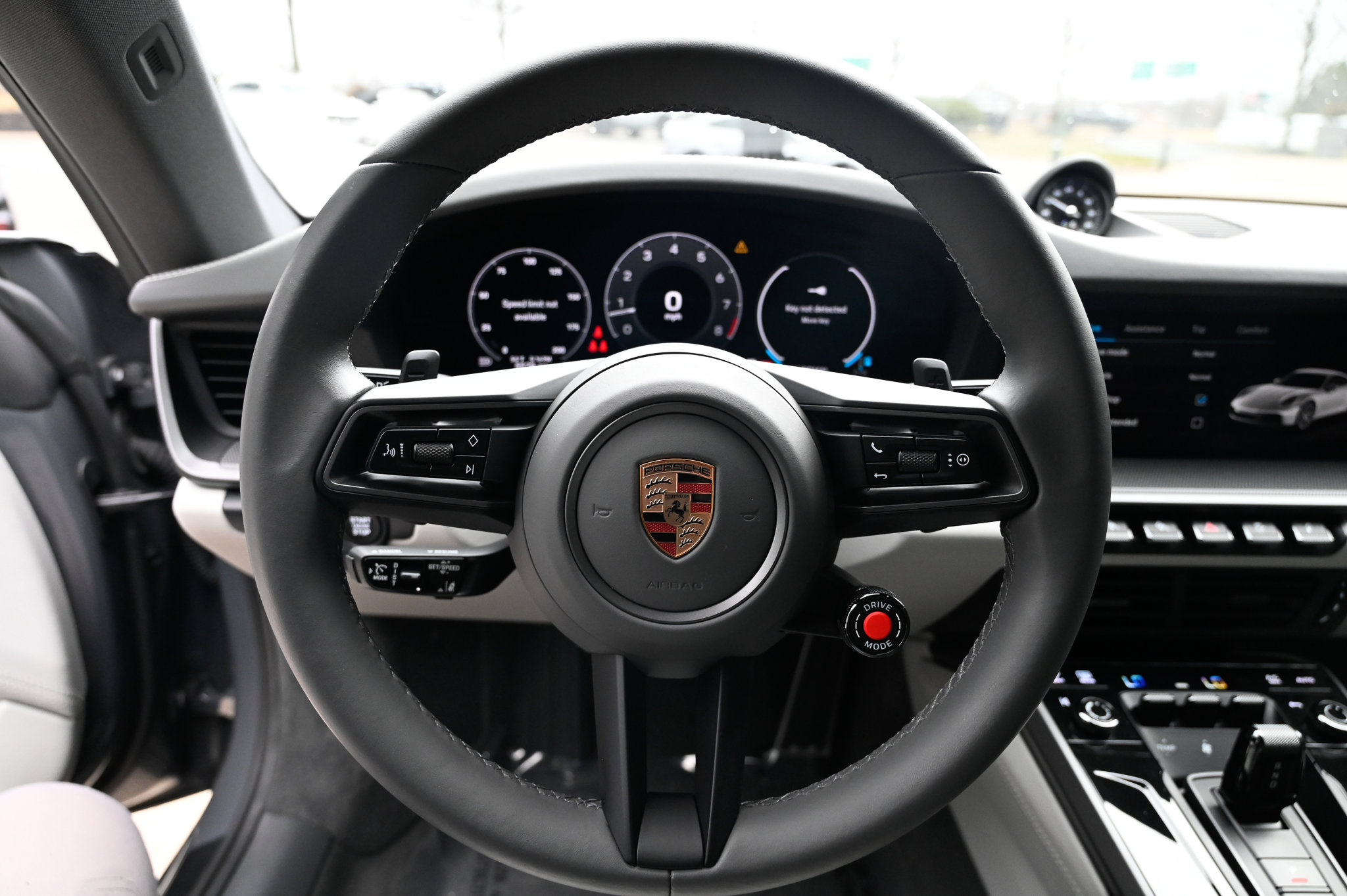 Used 2025 Porsche 911 Carrera image 26