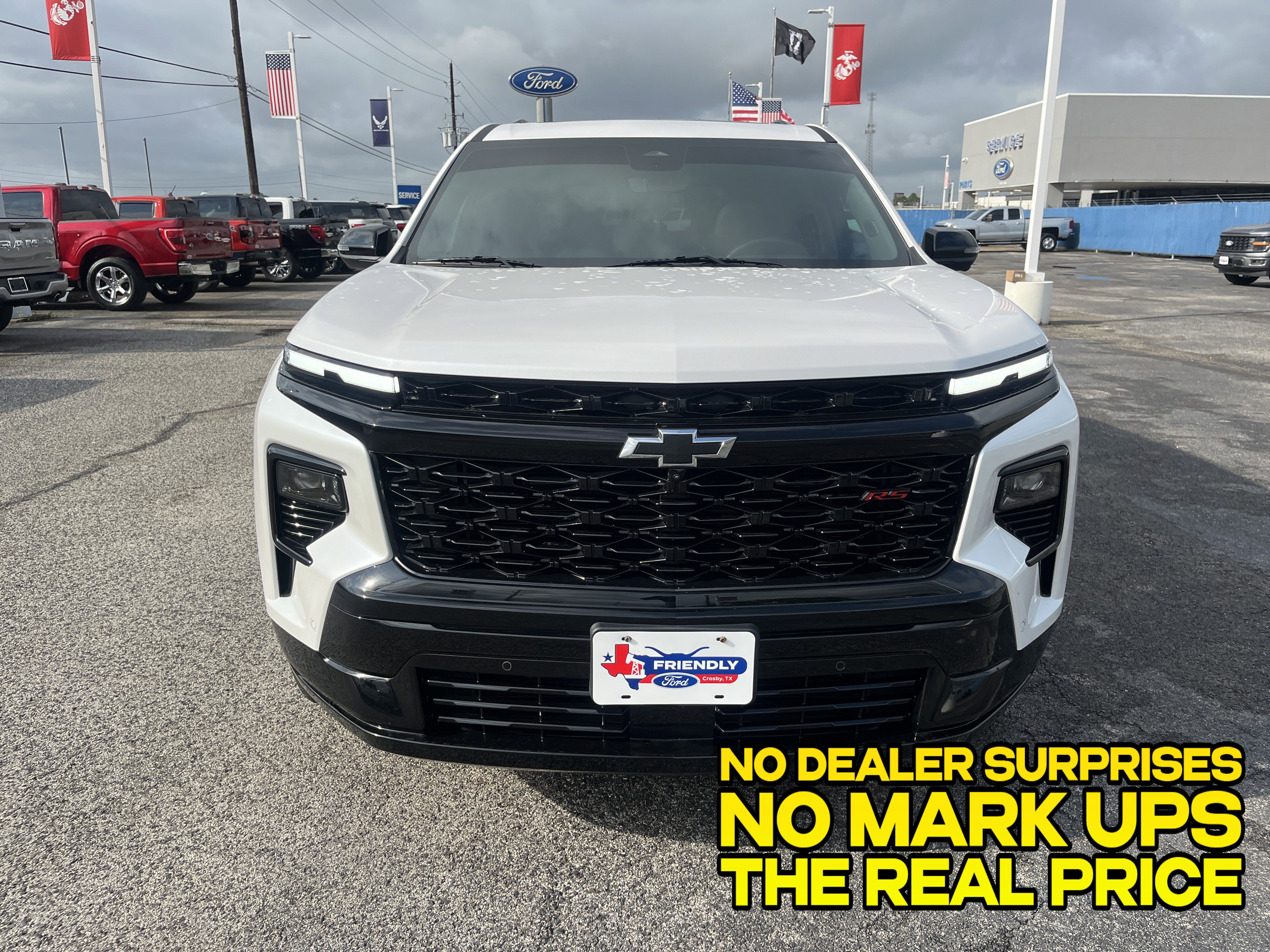 Used 2024 Chevrolet Traverse RS AWD/4WD image 8