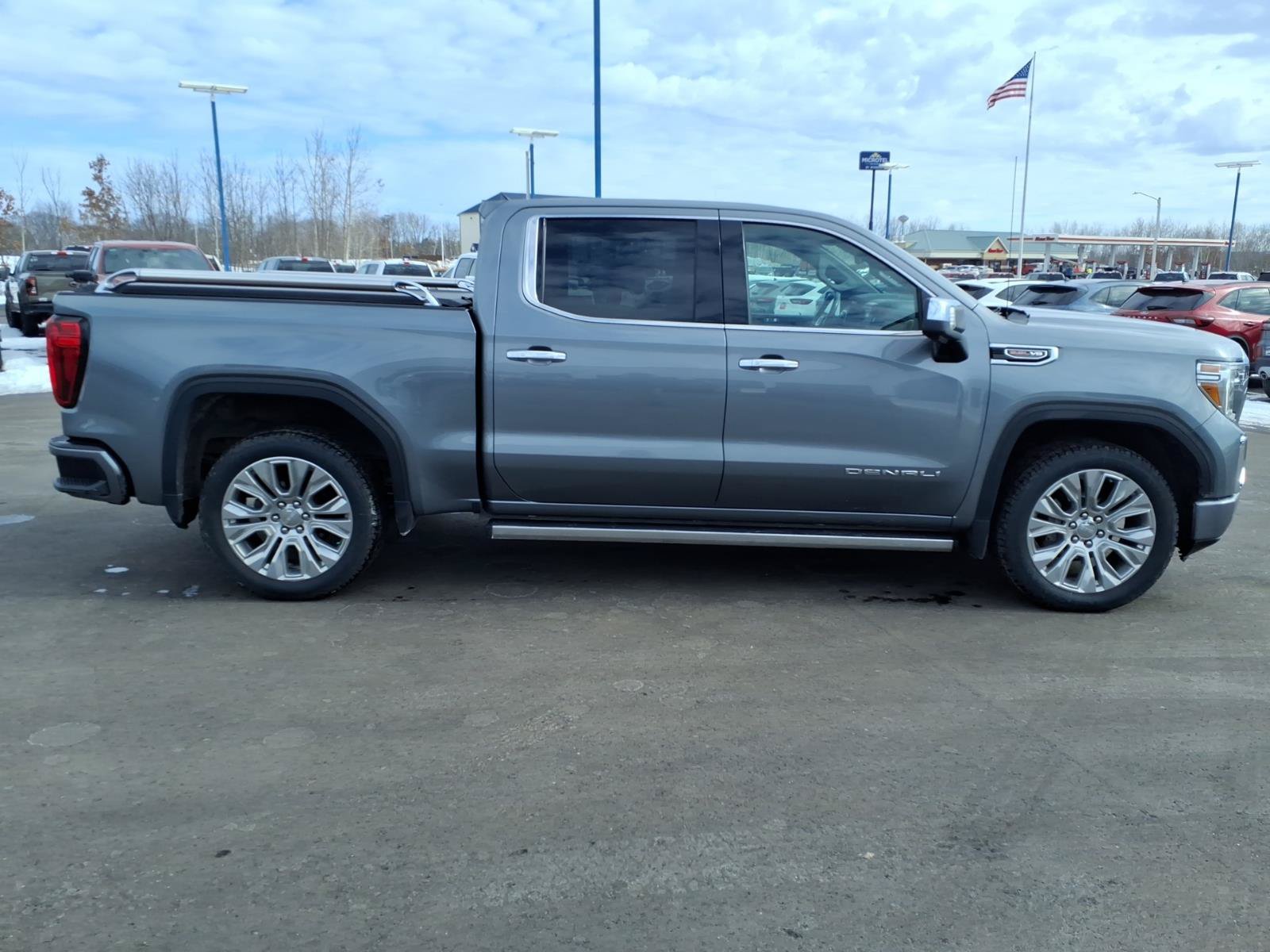 Used 2022 GMC Sierra 1500 Denali w/ Denali Reserve Package AWD/4WD image 7