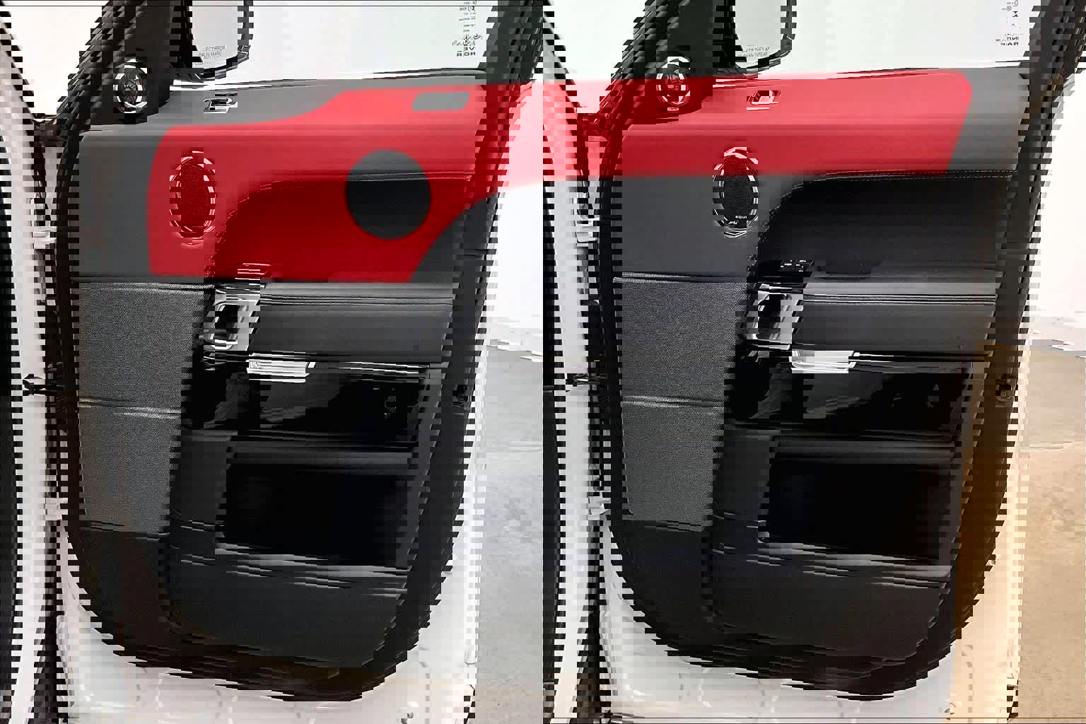 Used 2020 Land Rover Range Rover Sport HST image 27