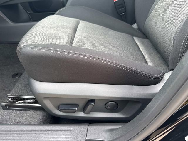 New 2026 Nissan Rogue SV FWD image 18