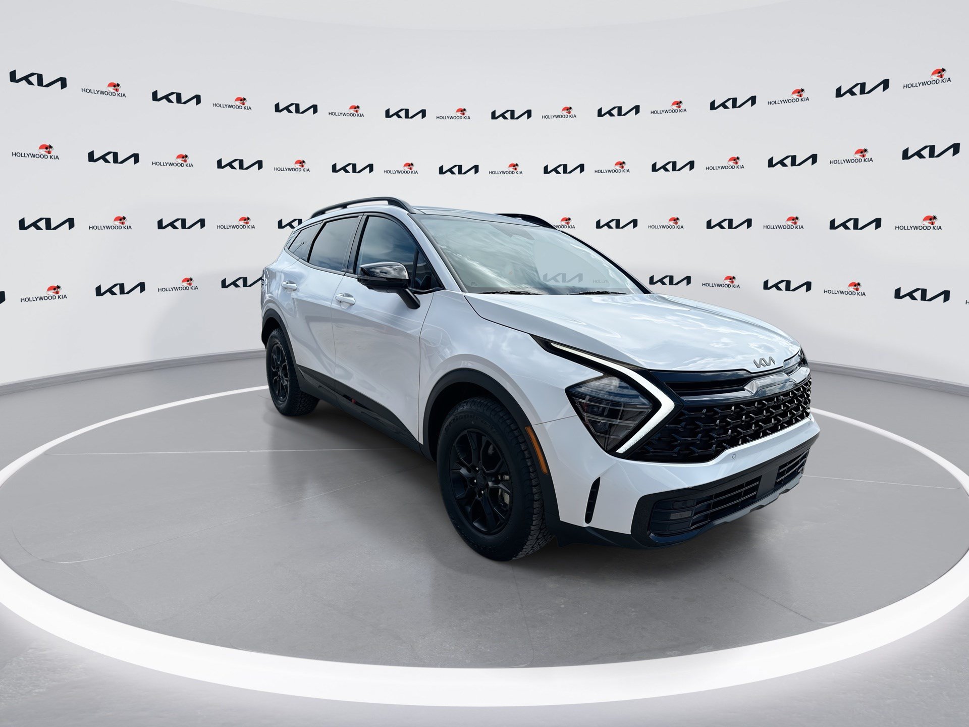 Certified 2025 Kia Sportage X-Pro Prestige AWD/4WD image 2