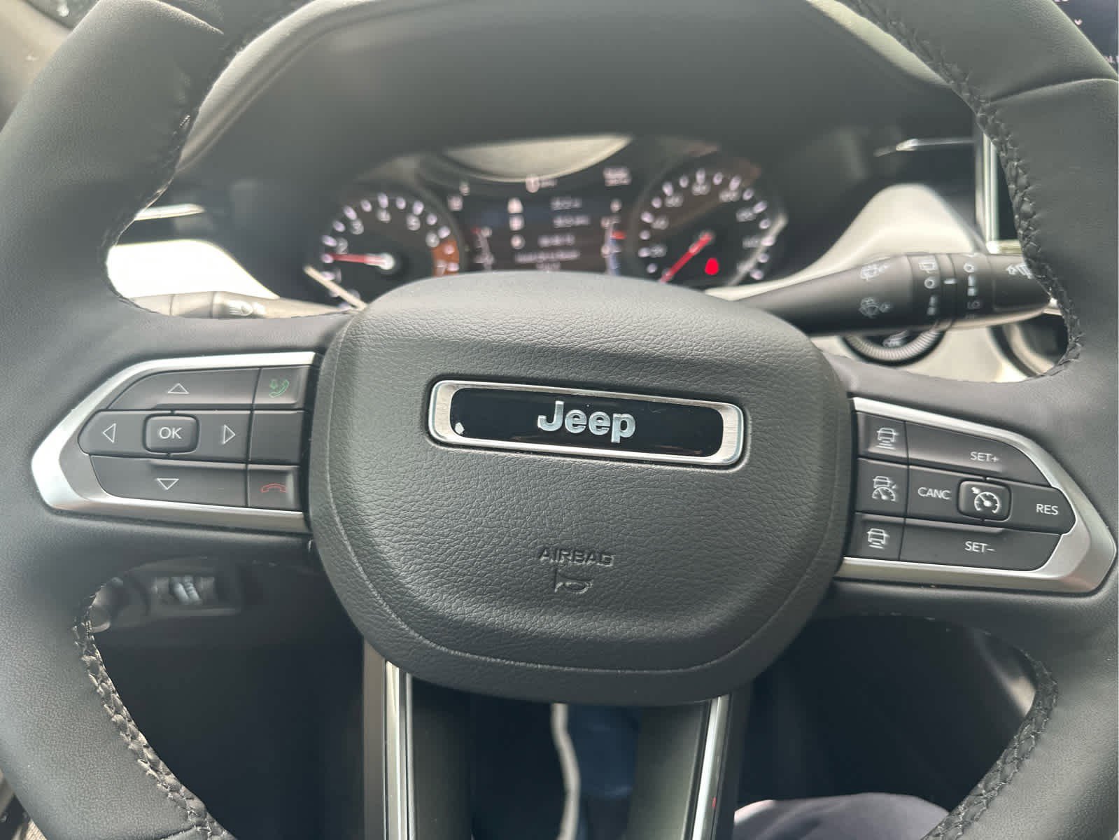 Used 2024 Jeep Compass Limited AWD/4WD image 10