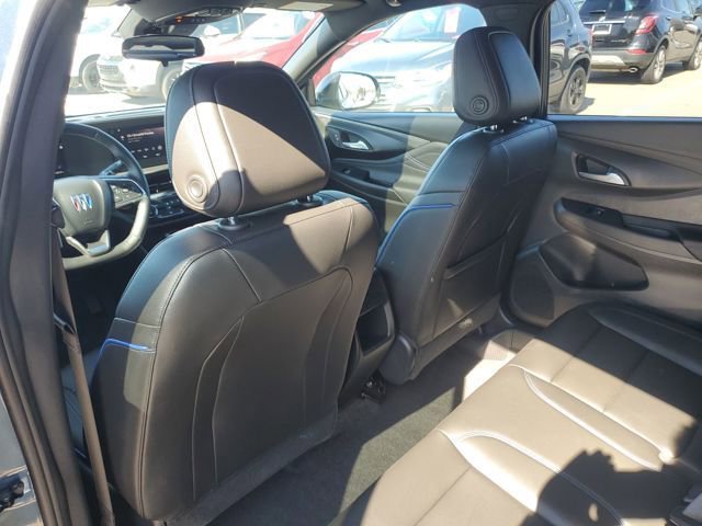 Used 2025 Buick Envista Sport Touring w/ Experience Buick Package image 34