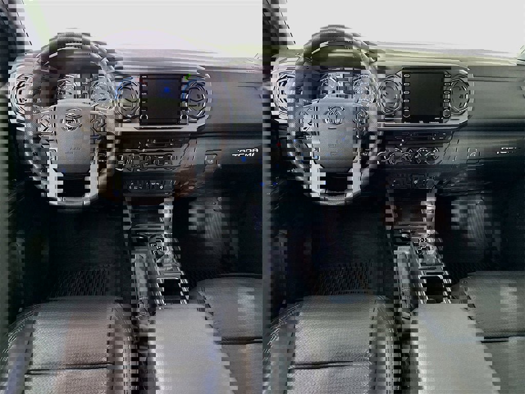 Used 2023 Toyota Tacoma TRD Off-Road image 2