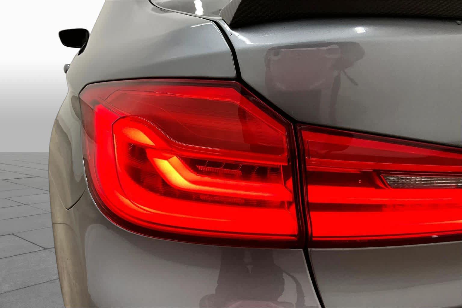 Used 2019 BMW M550i xDrive w/ Premium Package 2 AWD/4WD image 28