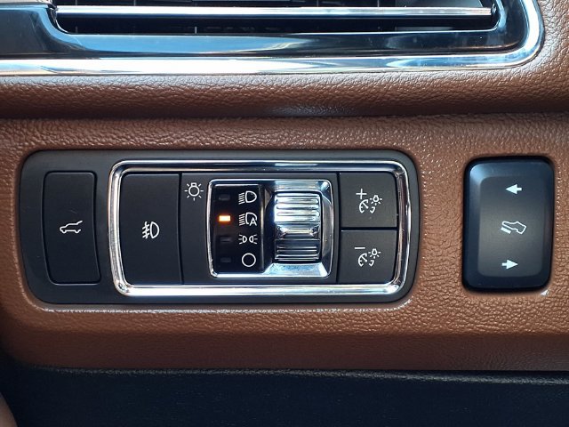 Certified 2023 Lincoln Navigator Reserve RWD image 14