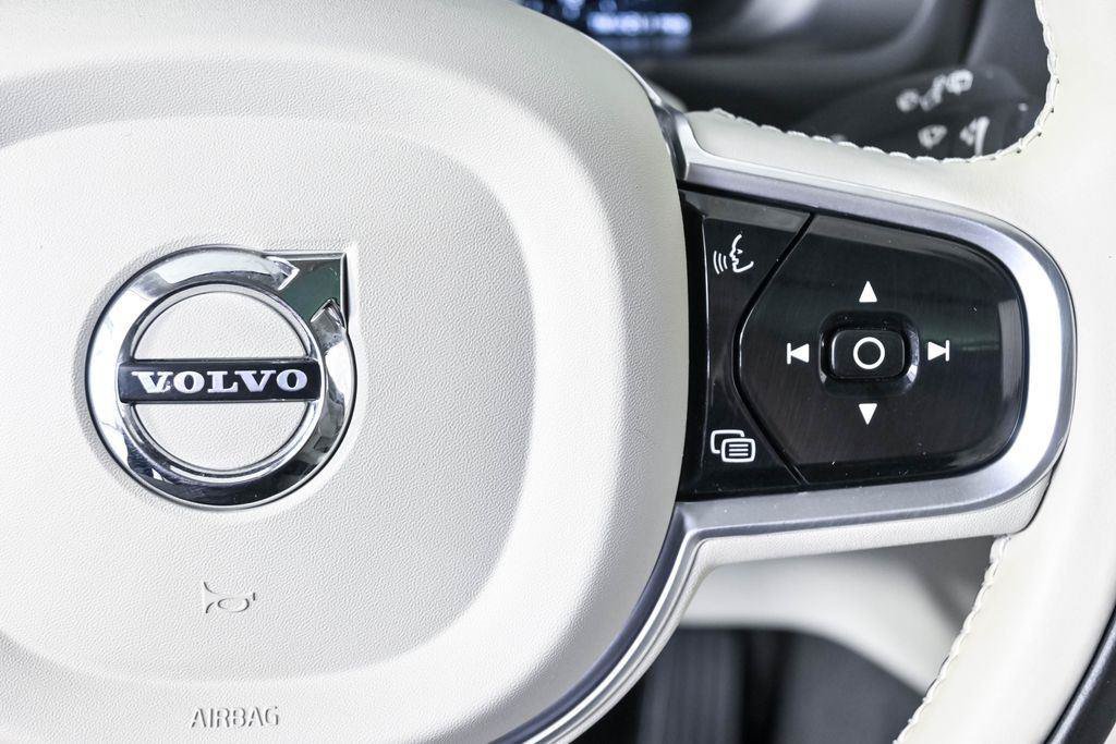 Certified 2022 Volvo XC90 T6 Inscription AWD/4WD image 13
