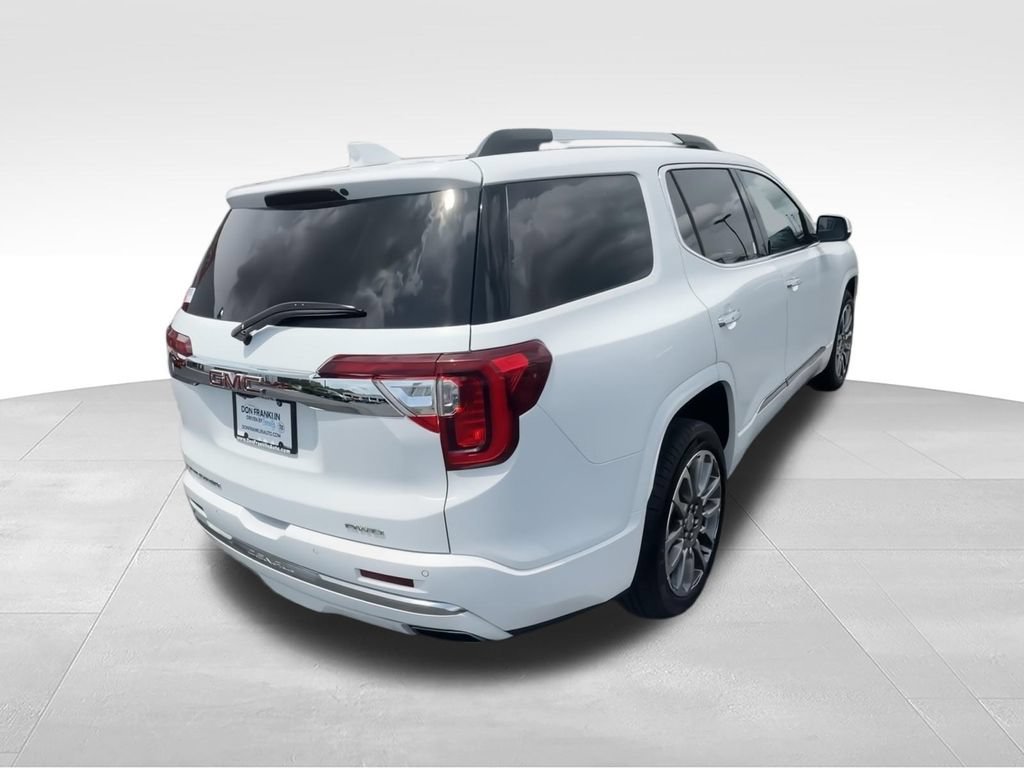 Used 2023 GMC Acadia Denali w/ Denali Ultimate Package AWD/4WD image 8