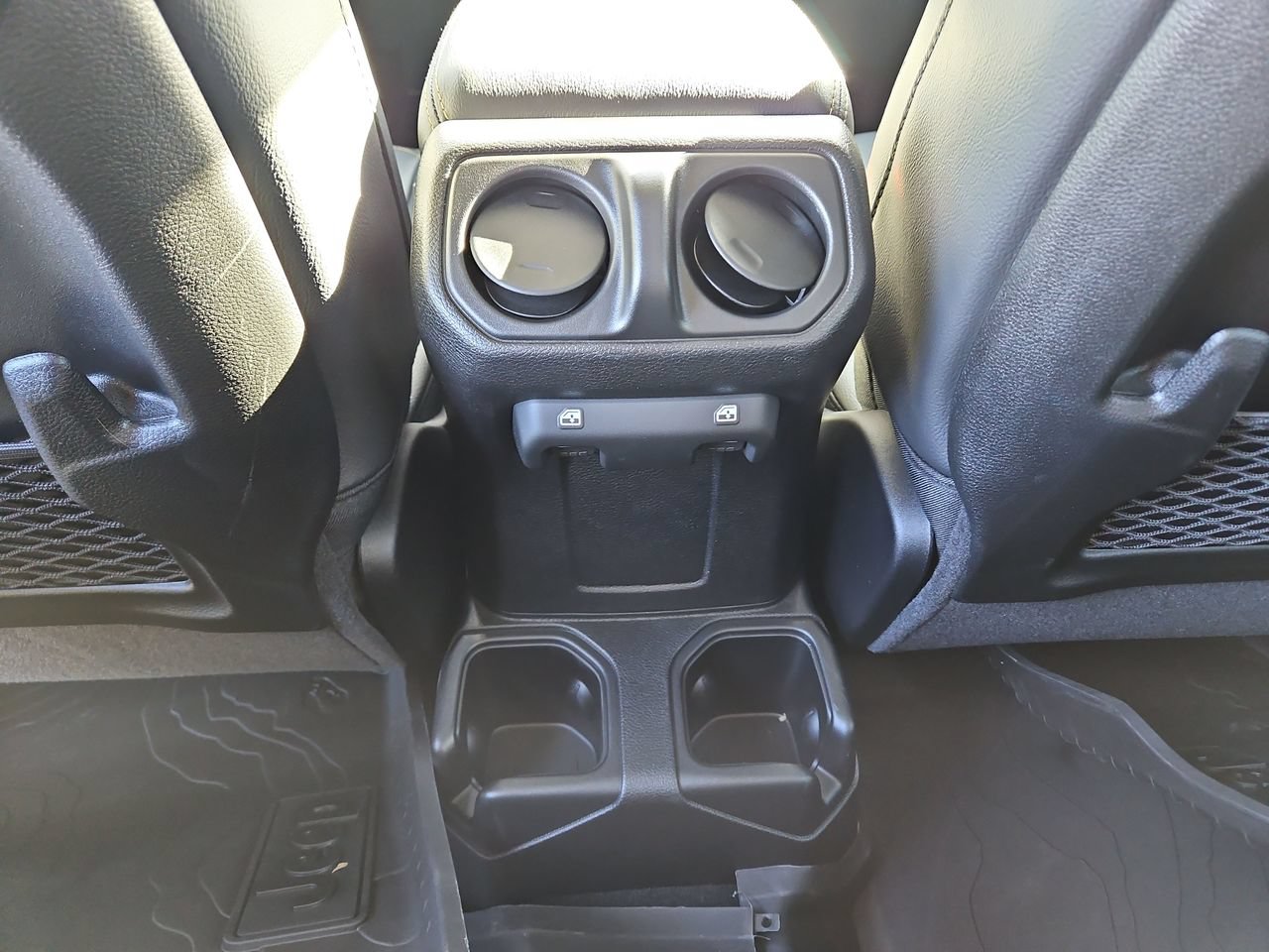New 2026 Jeep Gladiator Sport AWD/4WD image 15