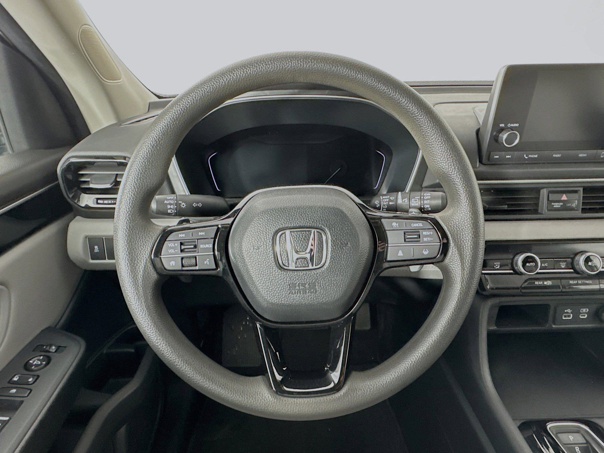 Certified 2023 Honda Pilot LX image 11