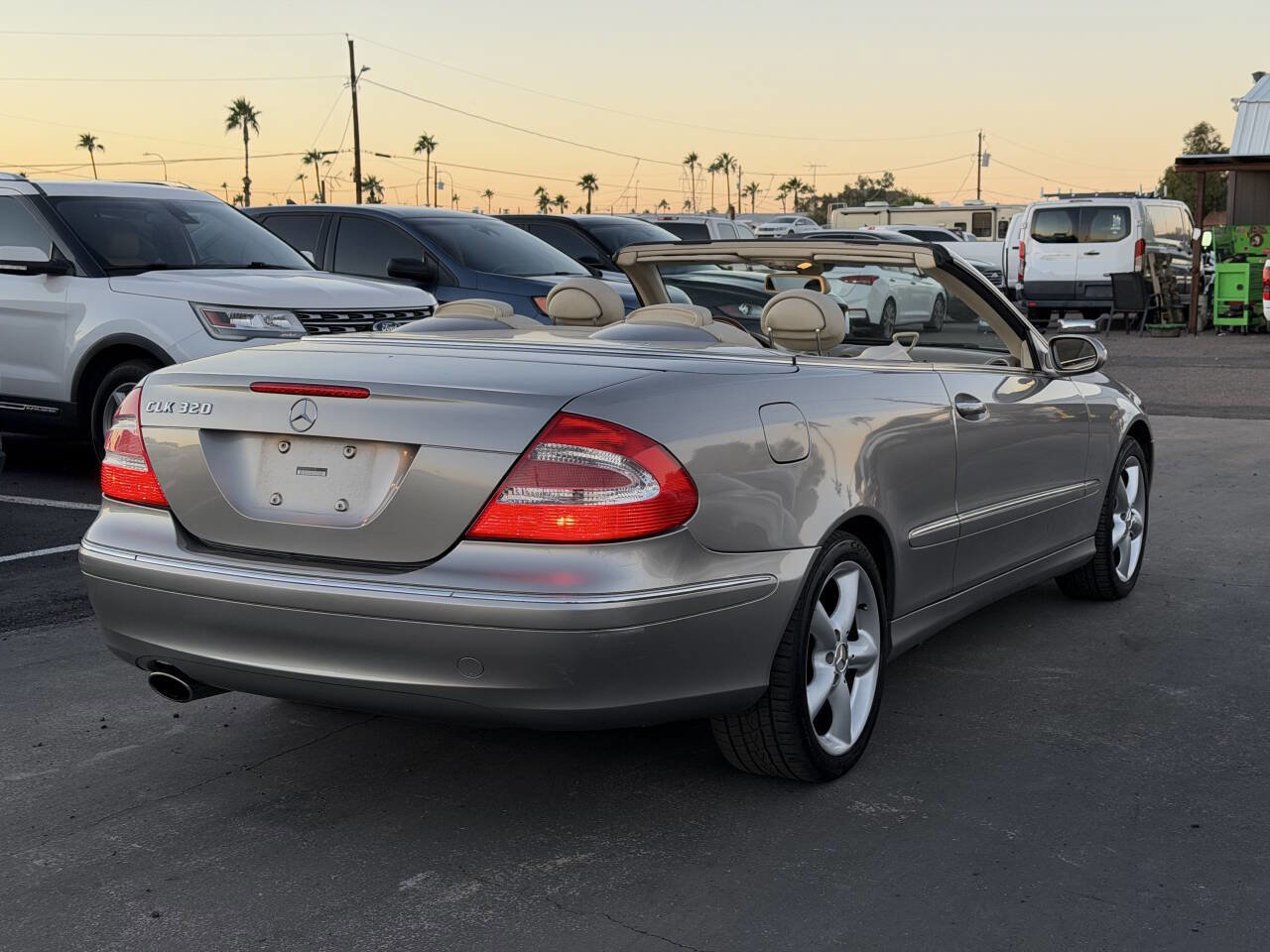 Used 2005 Mercedes-Benz CLK 320 Cabriolet image 7