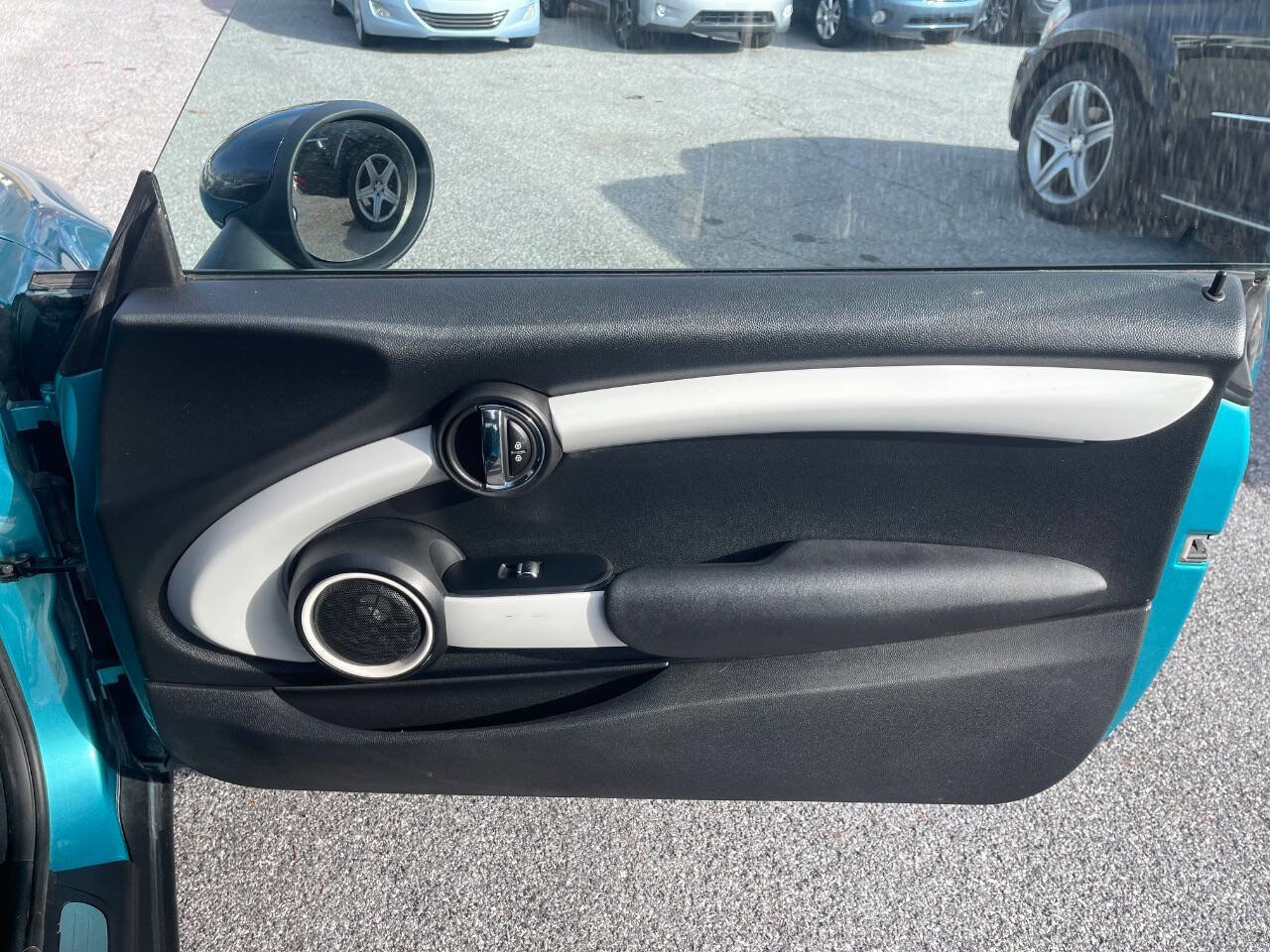 Used 2016 MINI Cooper Convertible image 34