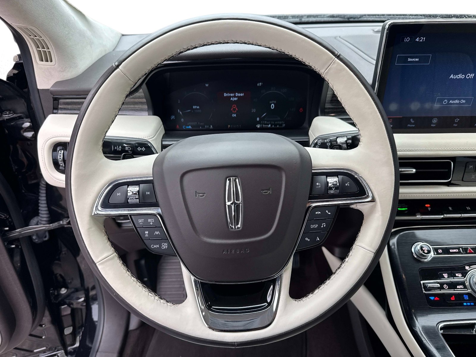 Used 2021 Lincoln Nautilus Black Label w/ Class II Trailer Tow Package image 29