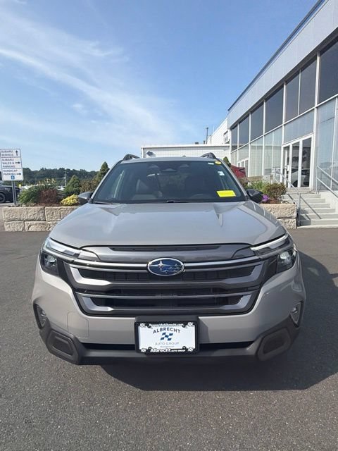 Certified 2025 Subaru Forester Limited AWD/4WD image 2
