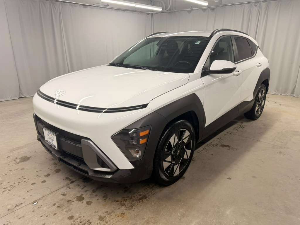 Used 2024 Hyundai Kona SEL FWD image 4