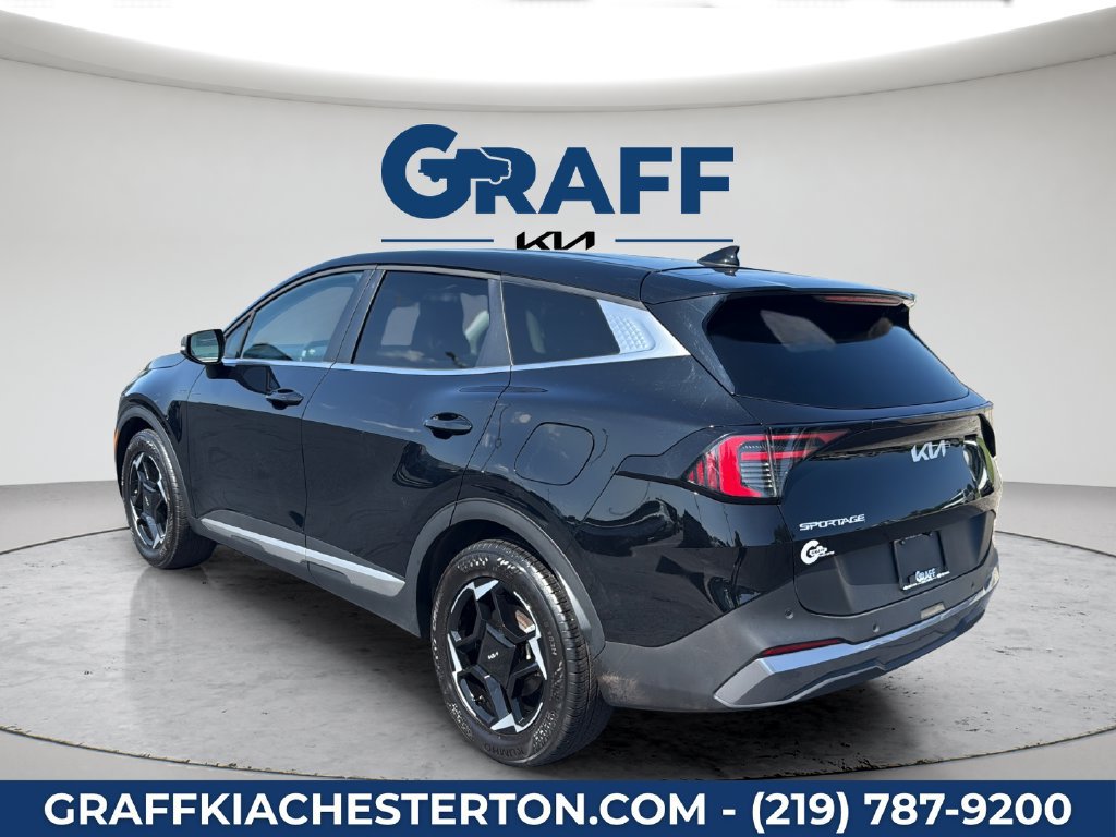 Used 2026 Kia Sportage EX FWD image 5