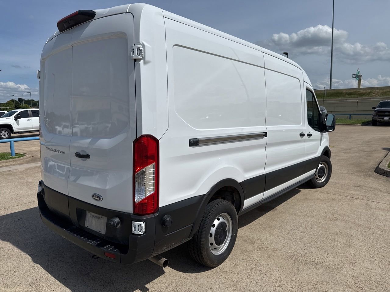 Used 2024 Ford Transit 250 148 Medium Roof RWD image 9