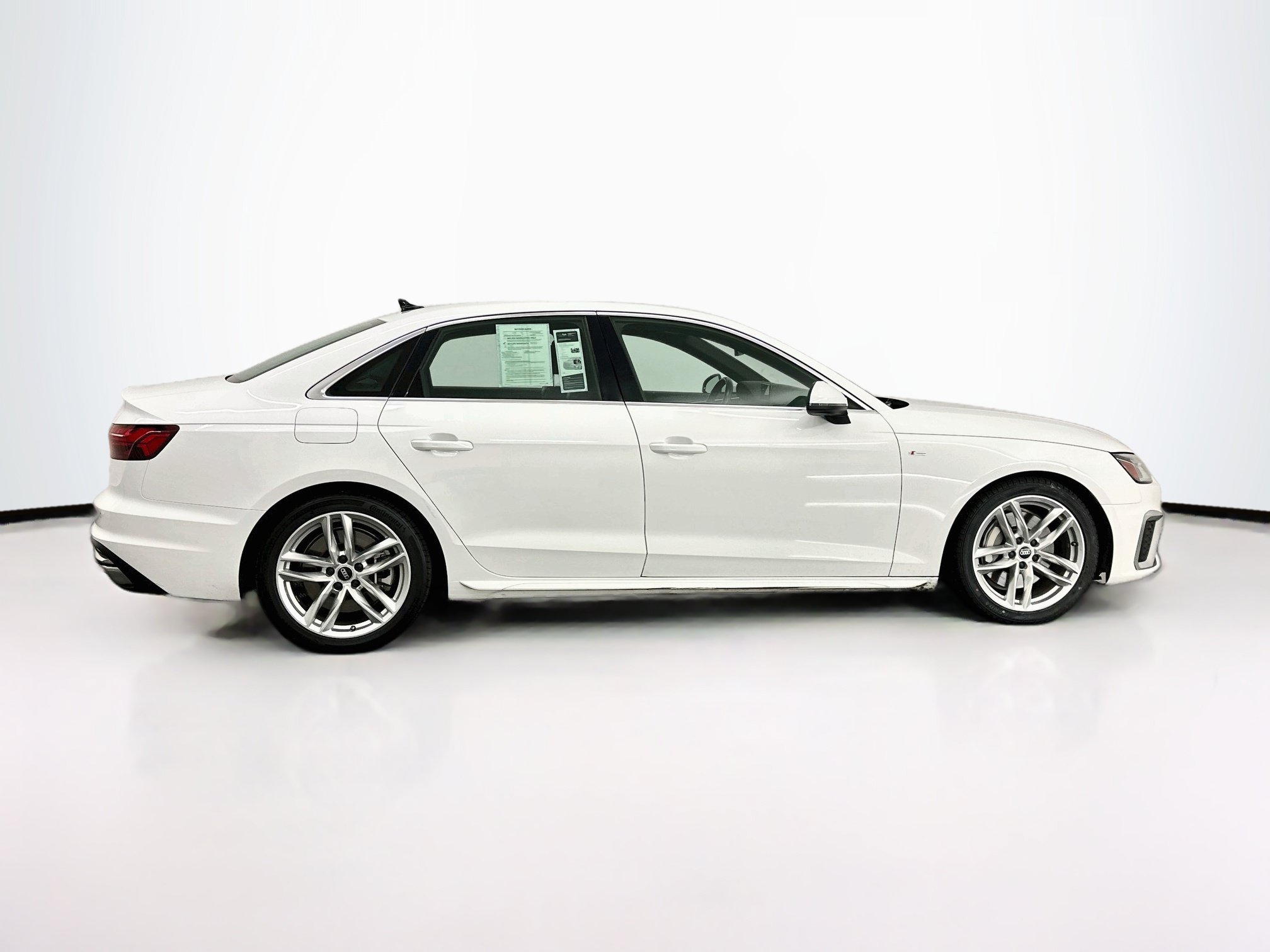 Used 2022 Audi A4 2.0T Premium Plus AWD/4WD image 10