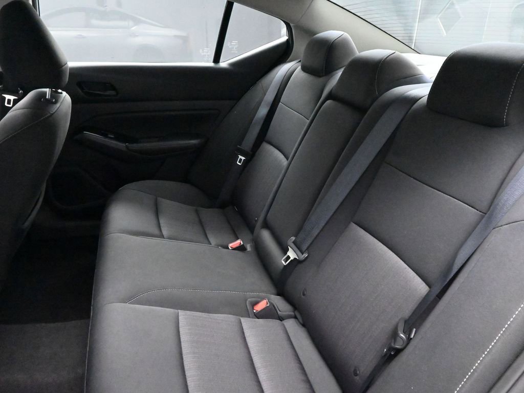 Used 2023 Nissan Altima 2.5 SV image 12