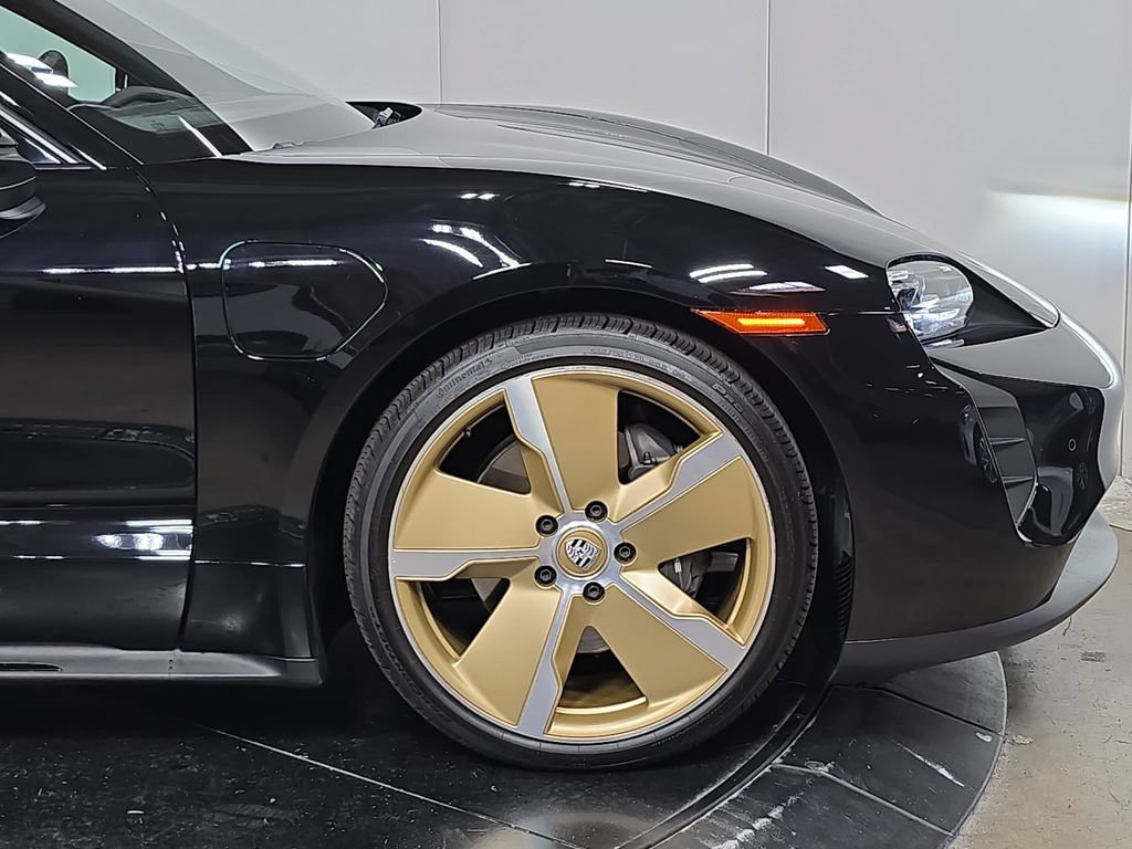 Used 2024 Porsche Taycan RWD image 11