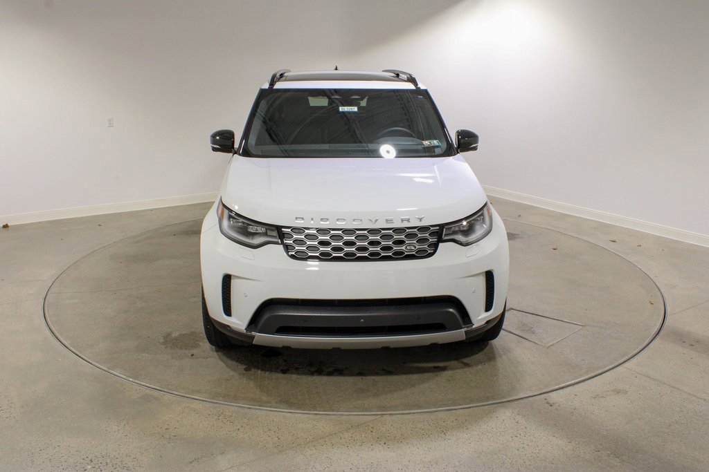 New 2025 Land Rover Discovery S image 8