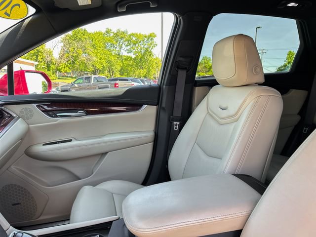 Used 2019 Cadillac XT5 Luxury FWD image 24