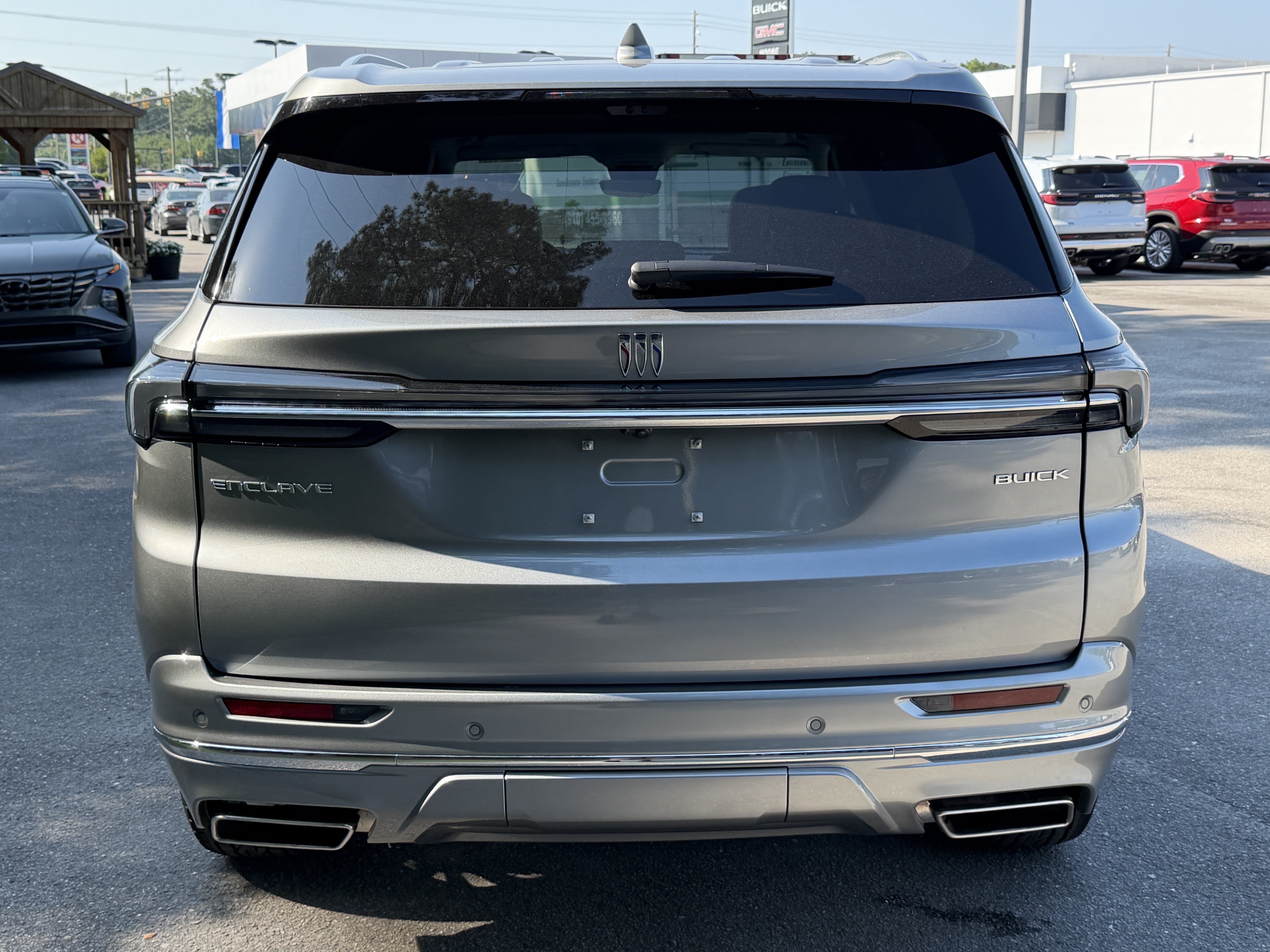 New 2026 Buick Enclave Avenir w/ Super Cruise Package FWD image 11