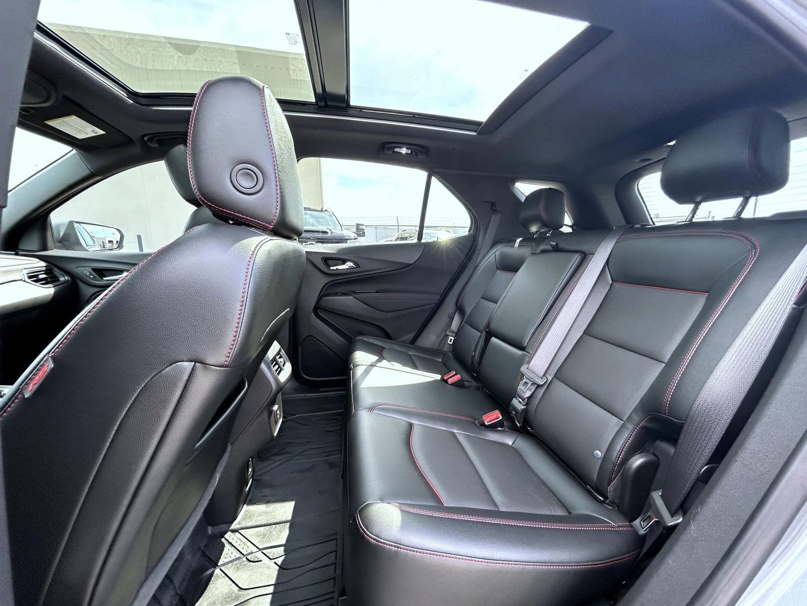 Certified 2024 Chevrolet Equinox RS w/ RS Leather Package image 20