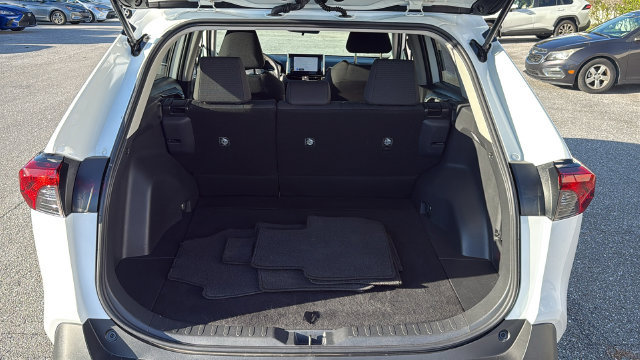 Used 2025 Toyota RAV4 LE FWD image 9