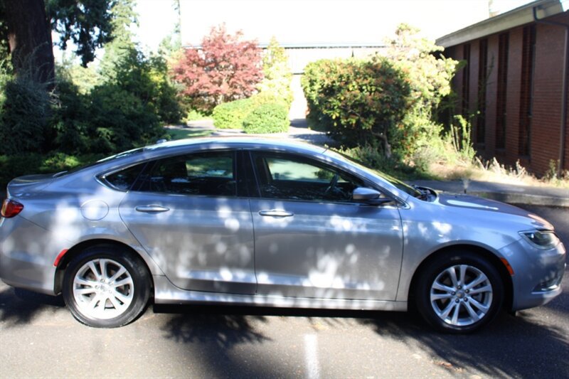 Used 2015 Chrysler 200 Limited w/ Convenience Group FWD image 12