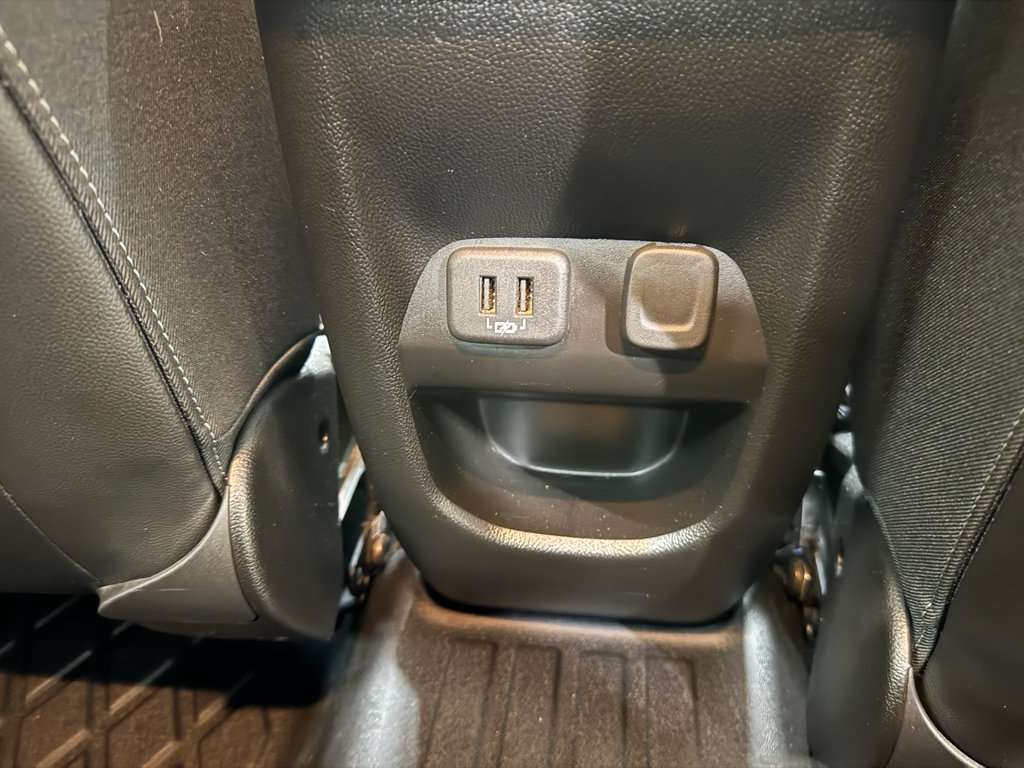Used 2021 Chevrolet Colorado ZR2 w/ ZR2 Dusk Special Edition AWD/4WD image 23