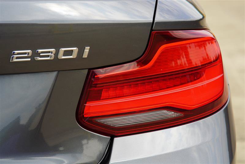 Used 2019 BMW 230i Convertible w/ Premium Package RWD image 44